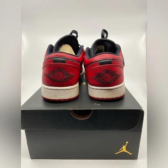 Jordan 1 Low Reverse Bred - Picture 3 of 6